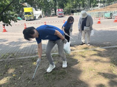 大通公園を綺麗にしてきました